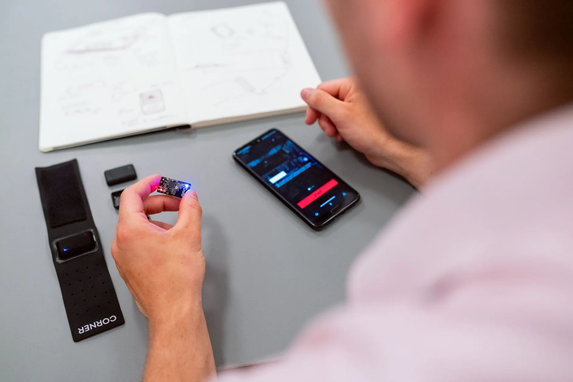 明健生物维生素与钙片组合方案在健身人群中的应用效果分析