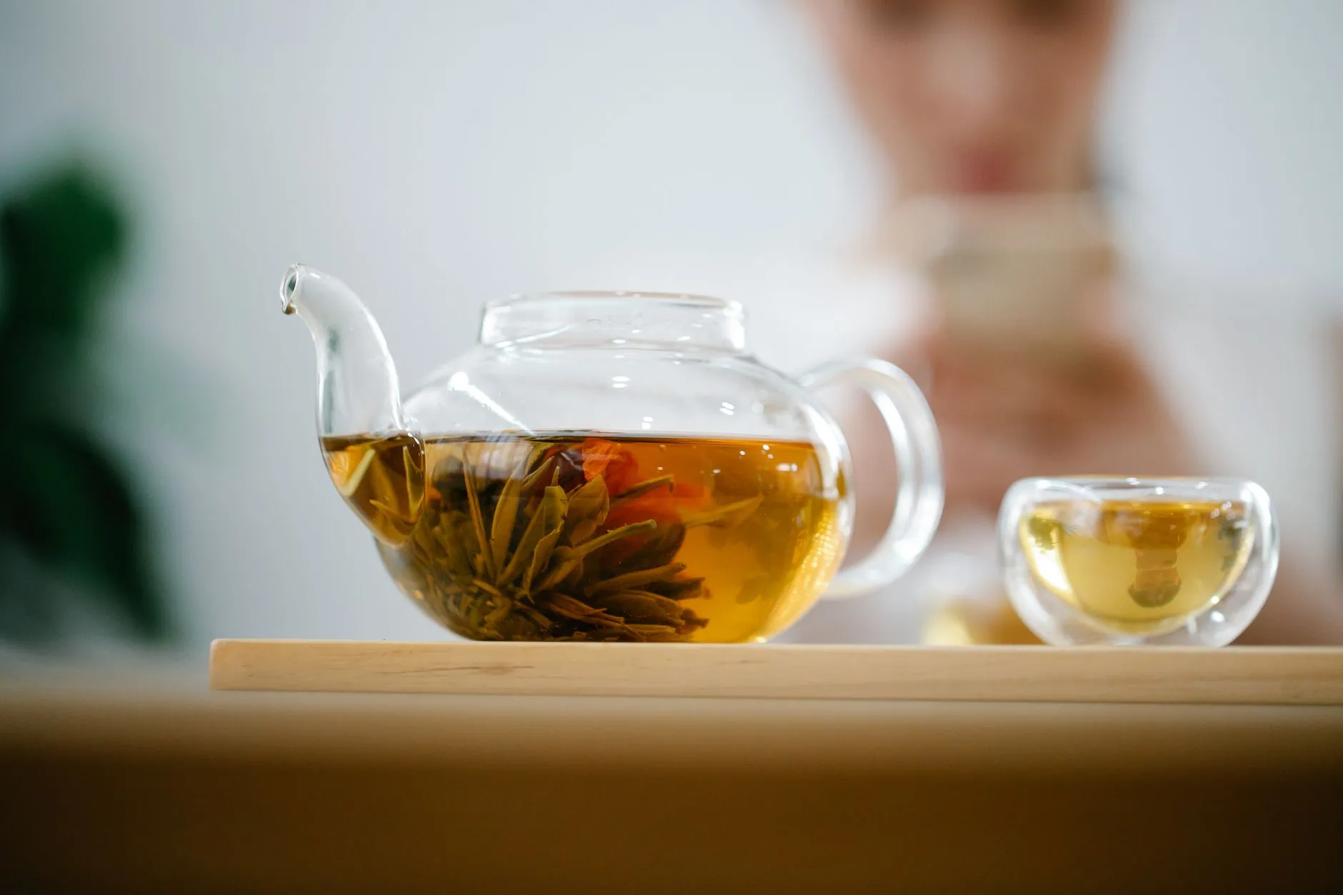 昆明明健生物蛋白粉维生素钙片产品参数与适用人群对比分析